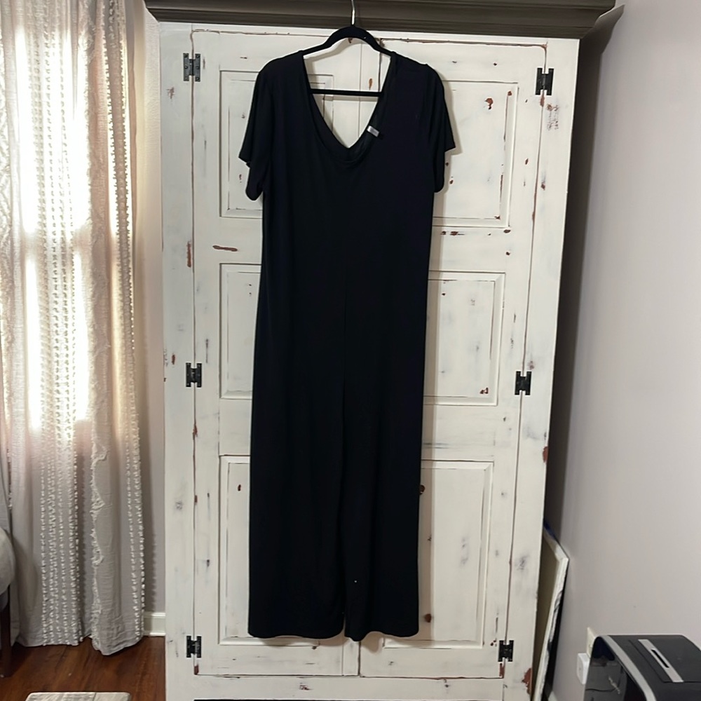 Womens one piece jumpsuit. Loose fitting with pockets